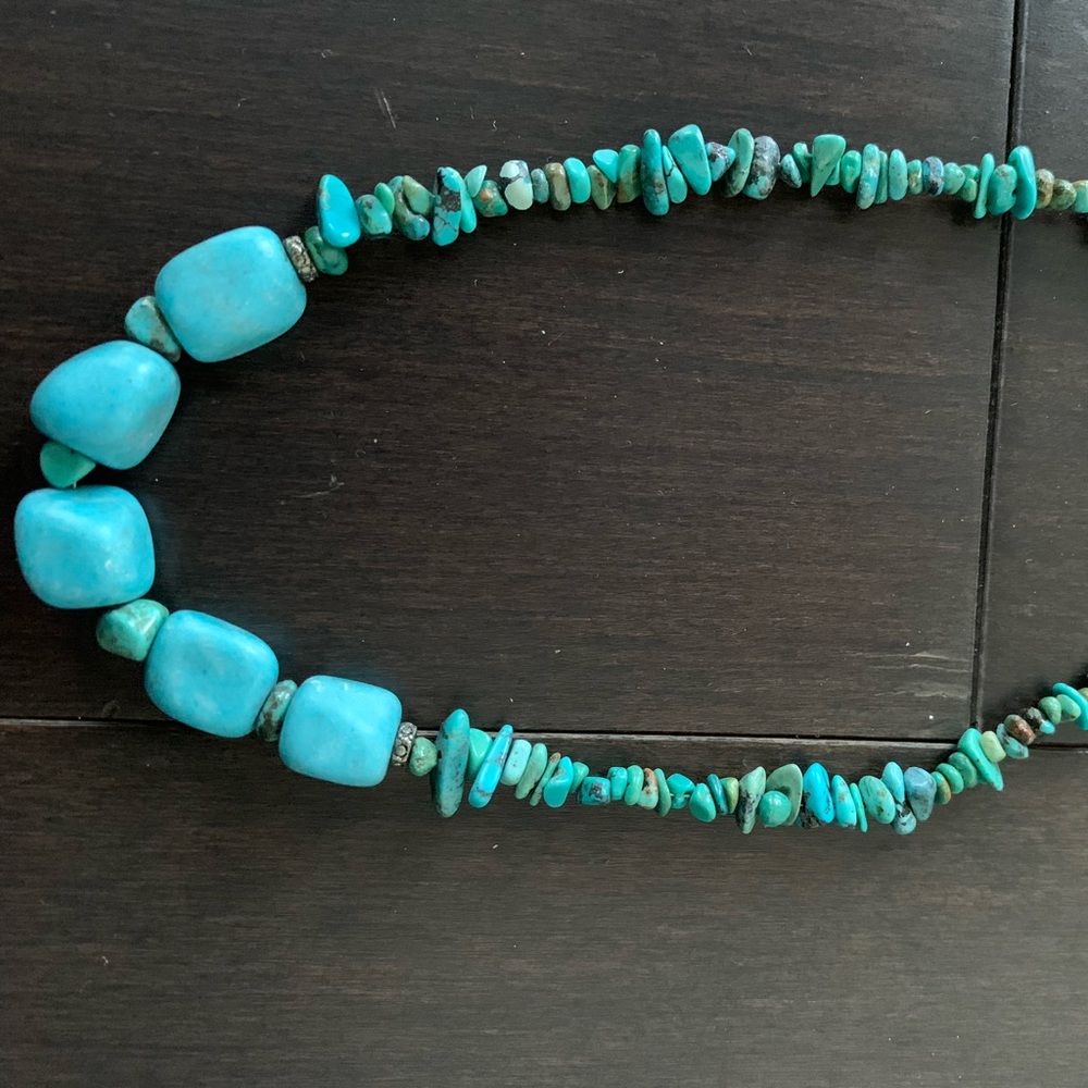 Handmade turquoise chip and simulated turquoise nugget necklace
